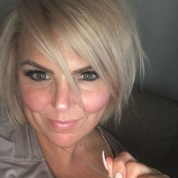 Meet your Posher, Kristy - Picture 1 of 1